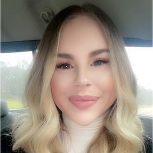 Meet your Posher, Brandy